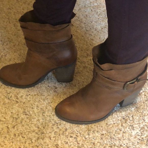 Like new booties - Picture 2 of 5